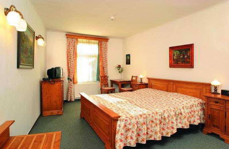 Hotel Oldinn Чески-Крумлов Экстерьер фото