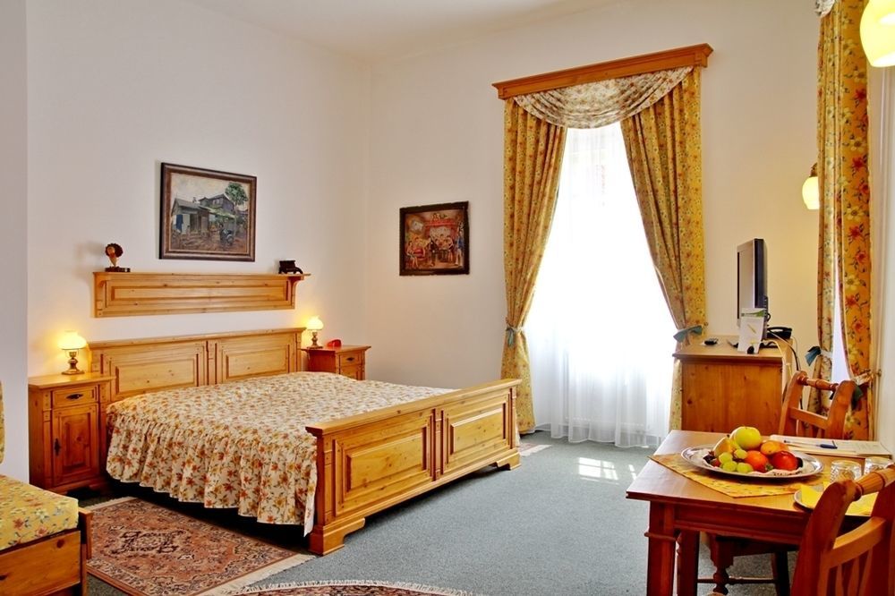 Hotel Oldinn Чески-Крумлов Экстерьер фото