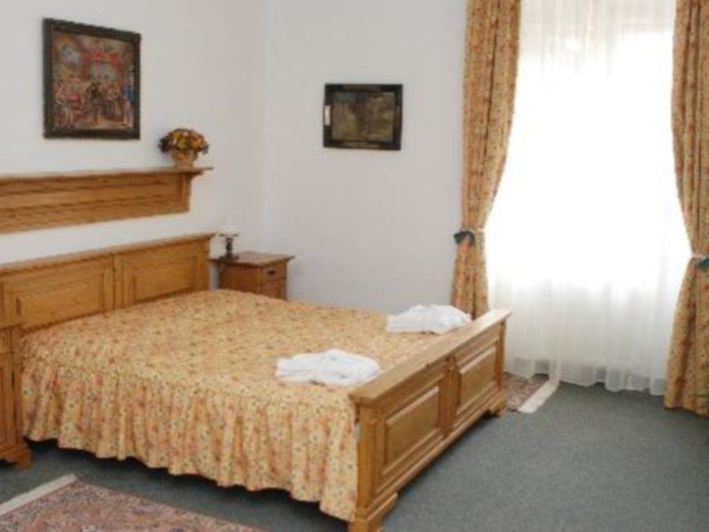 Hotel Oldinn Чески-Крумлов Экстерьер фото