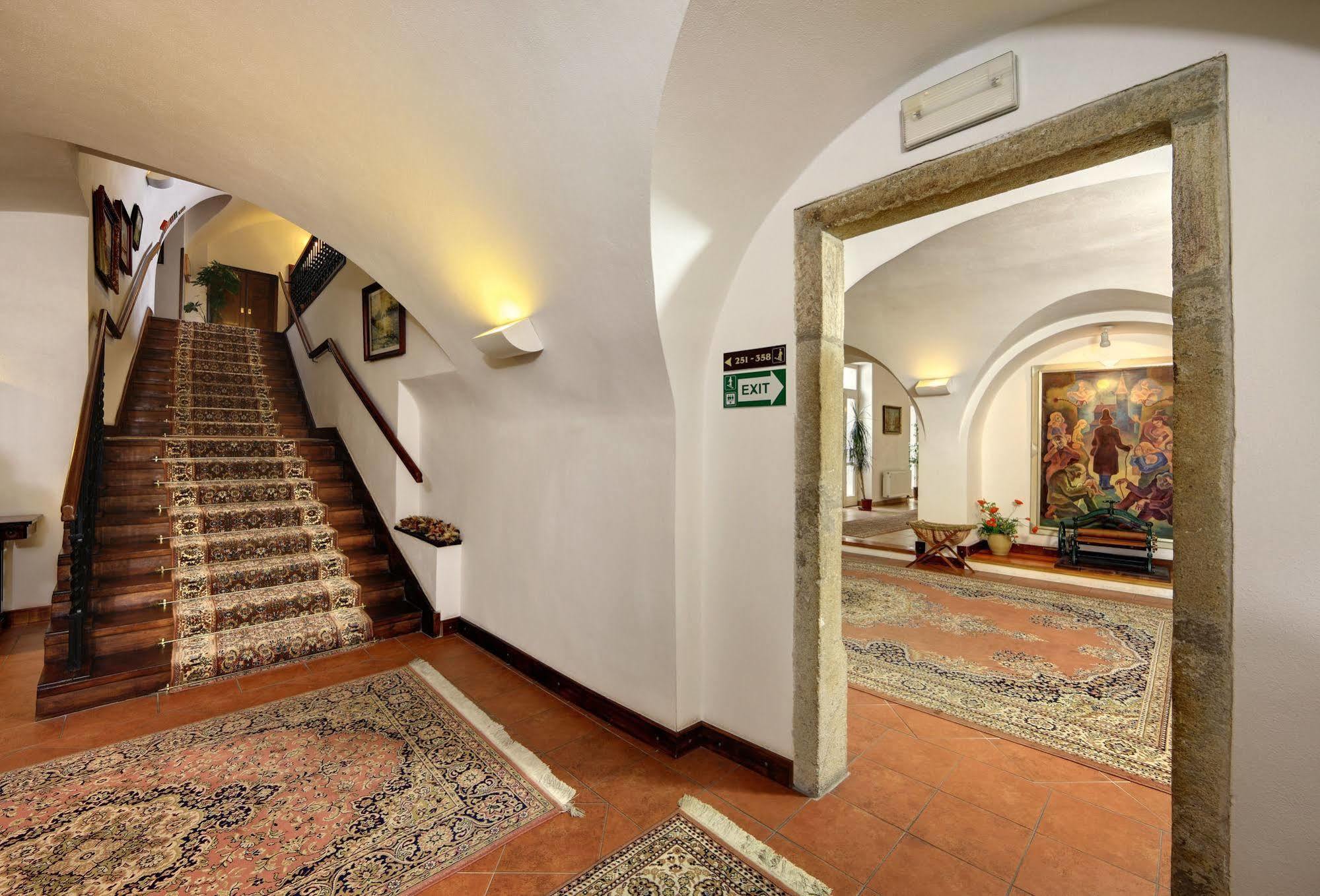 Hotel Oldinn Чески-Крумлов Экстерьер фото
